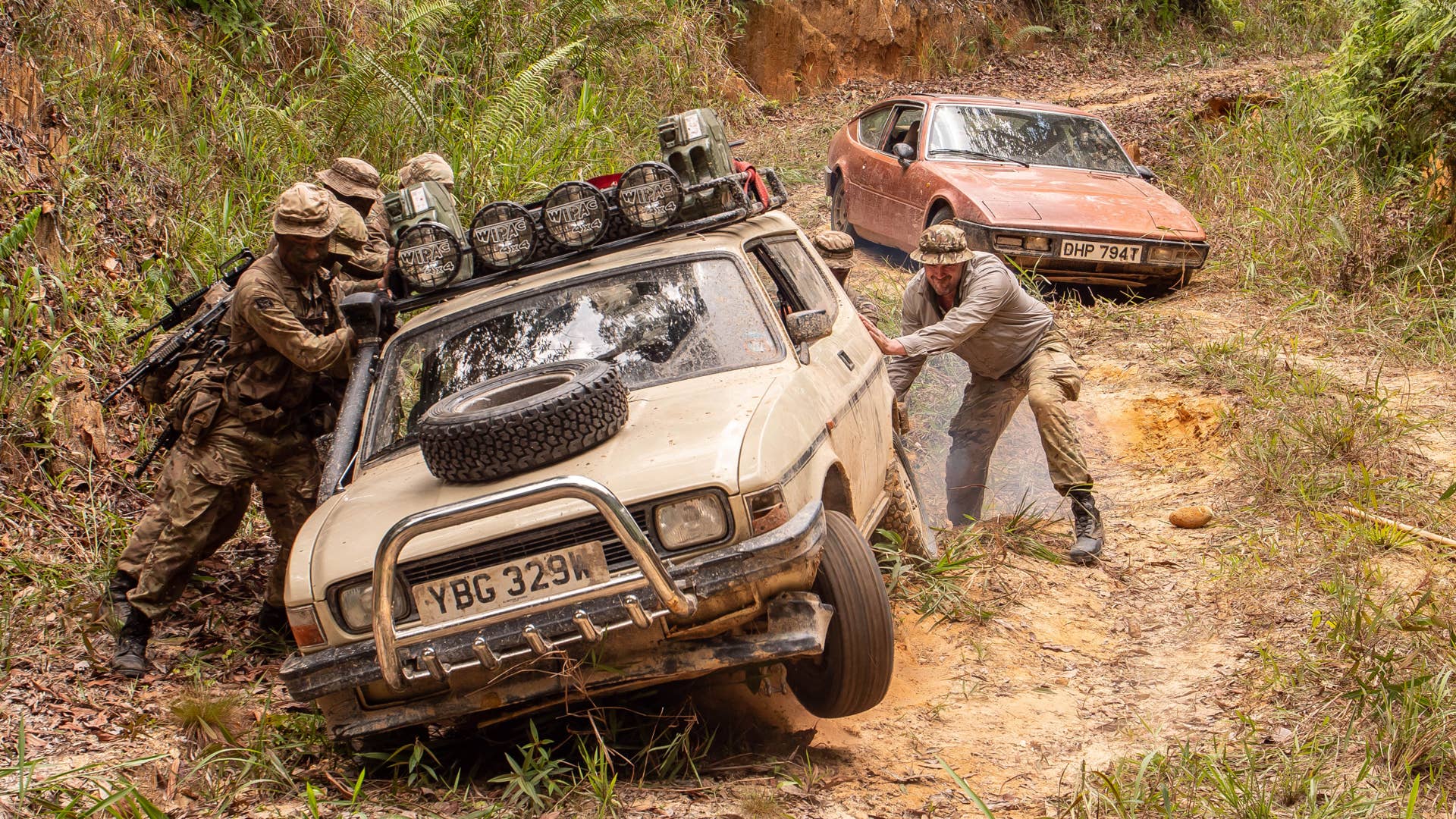 Top gear テレキャスタイプ Top Gear' episode 4 recap | A road trip through Borneo - Autoblog